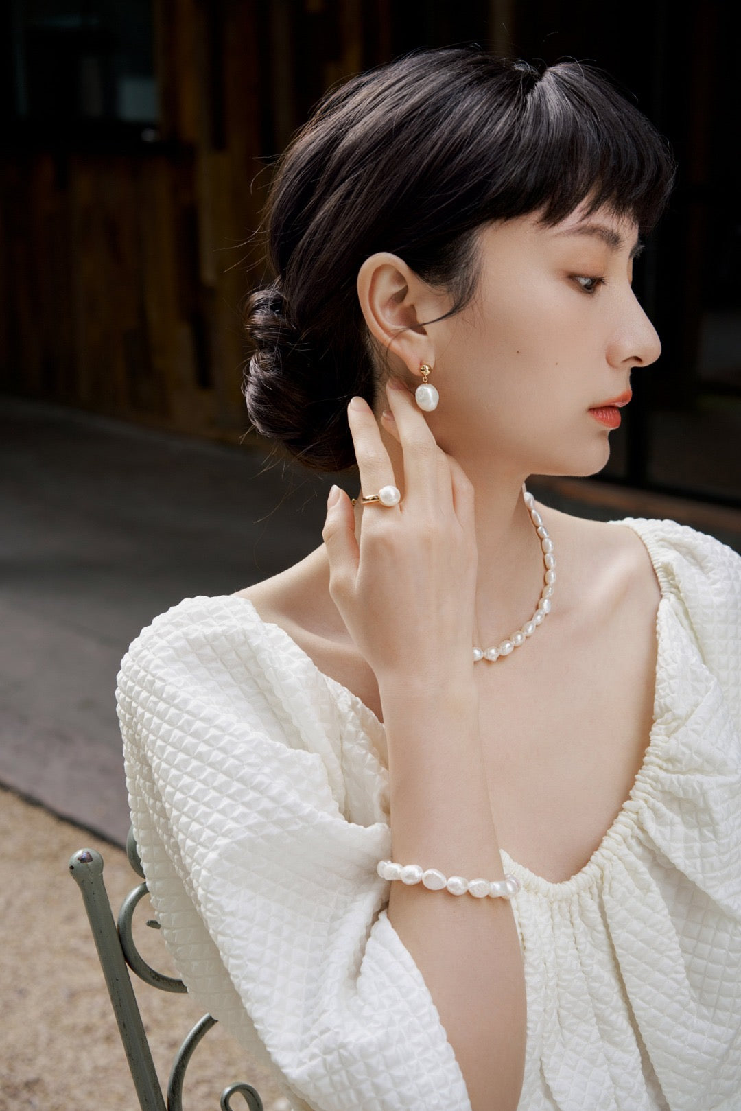 LA DEMOISELLE BAROQUE PEARL BRACELET