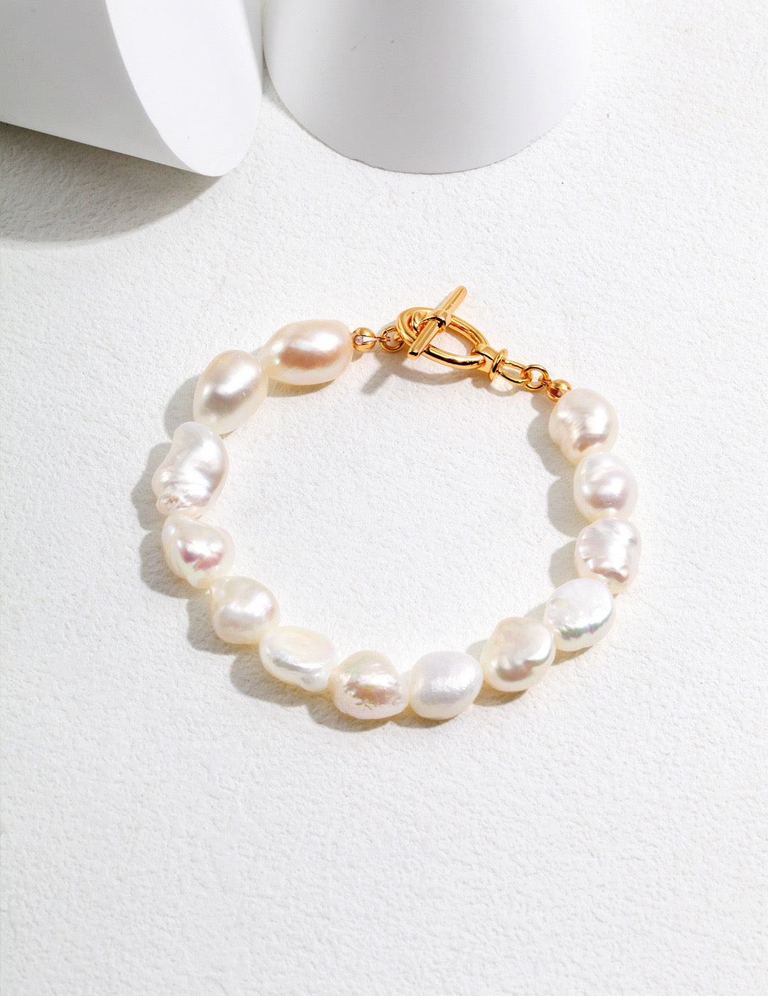 LA DEMOISELLE BAROQUE PEARL BRACELET