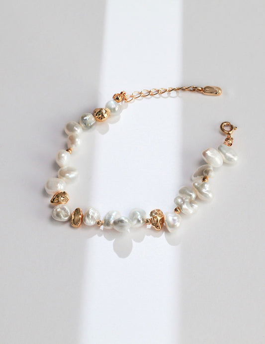 MISS IRREGULAR PEARL BRACELET